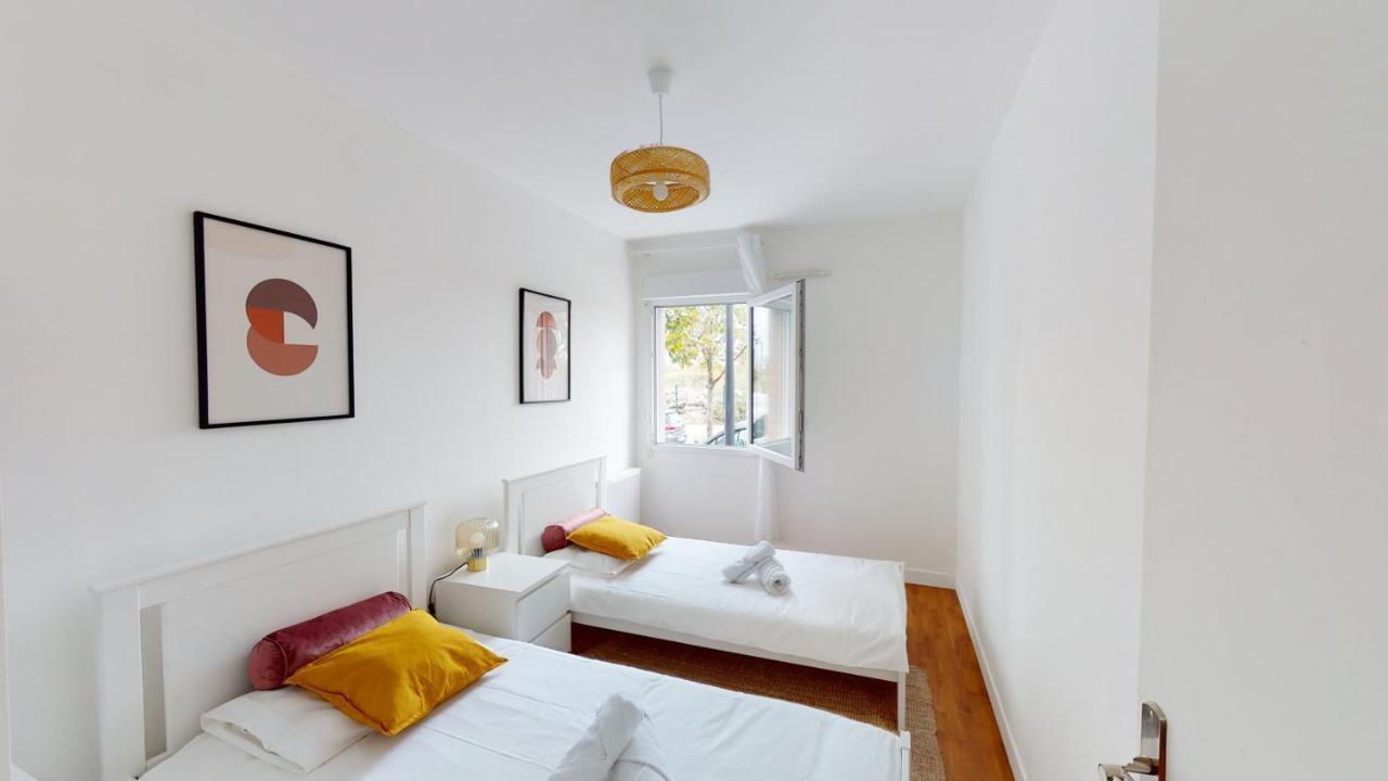 サン＝ドニLive Like A Local Stylish 2Br With Balcony & Parkingアパートメント エクステリア 写真