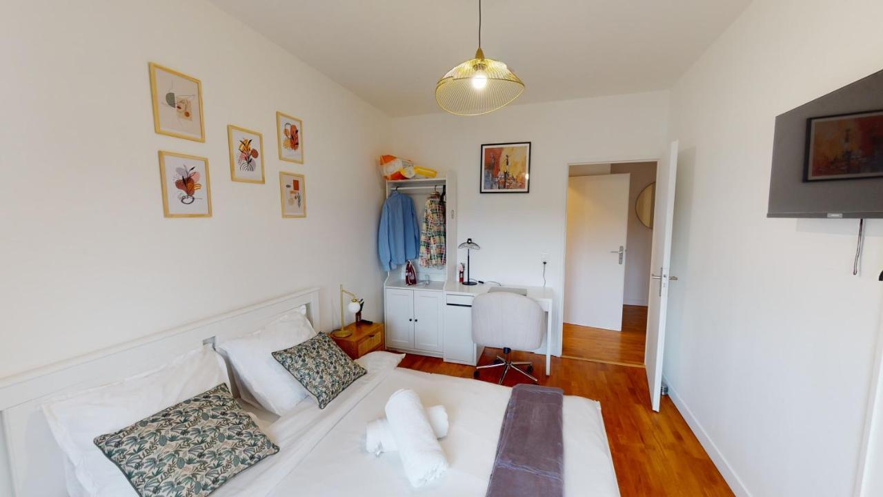 サン＝ドニLive Like A Local Stylish 2Br With Balcony & Parkingアパートメント エクステリア 写真
